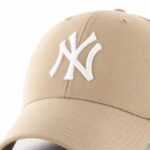 detail loga na kšiltovce NY YANKEES ´47 BRAND MVP KH